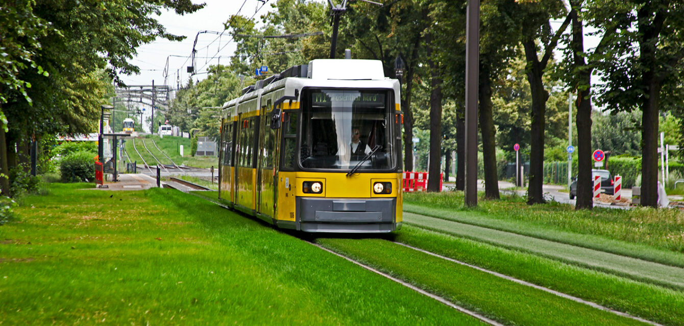 200910_UT_RHEDA_CITY_Grün_DE_Berlin_Bornholmer_Str_1_web 200910_UT_RHEDA_CITY_Grün_DE_Berlin_Bornholmer_Str_1_web
